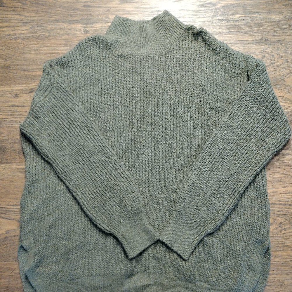 NWT Abound Olive Mock Neck Sweater